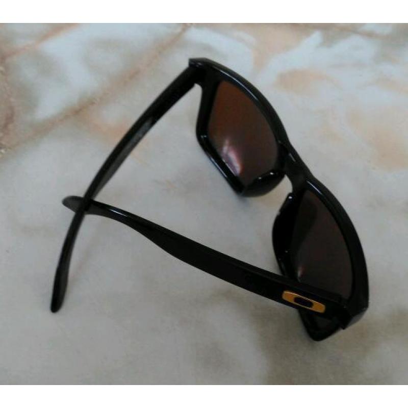 Genuine Oakley Holbrook