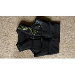 Kiteboarding harness, helmet and impact vest (size Small)