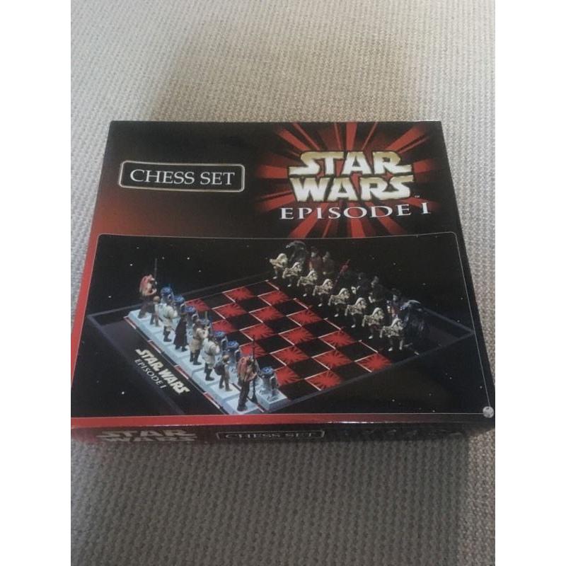 Starwars episode 1 chess set
