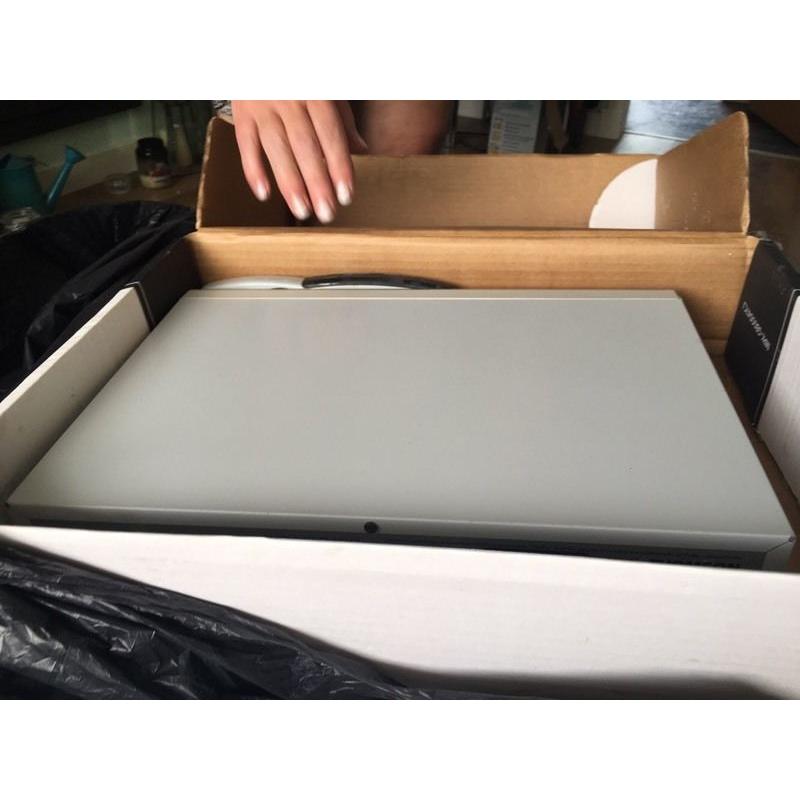 SKY PLUS BOX AND REMOTR
