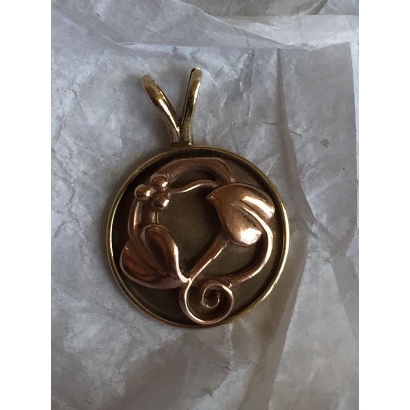 Art Deco Welsh Rose and Yellow Gold Pendant.