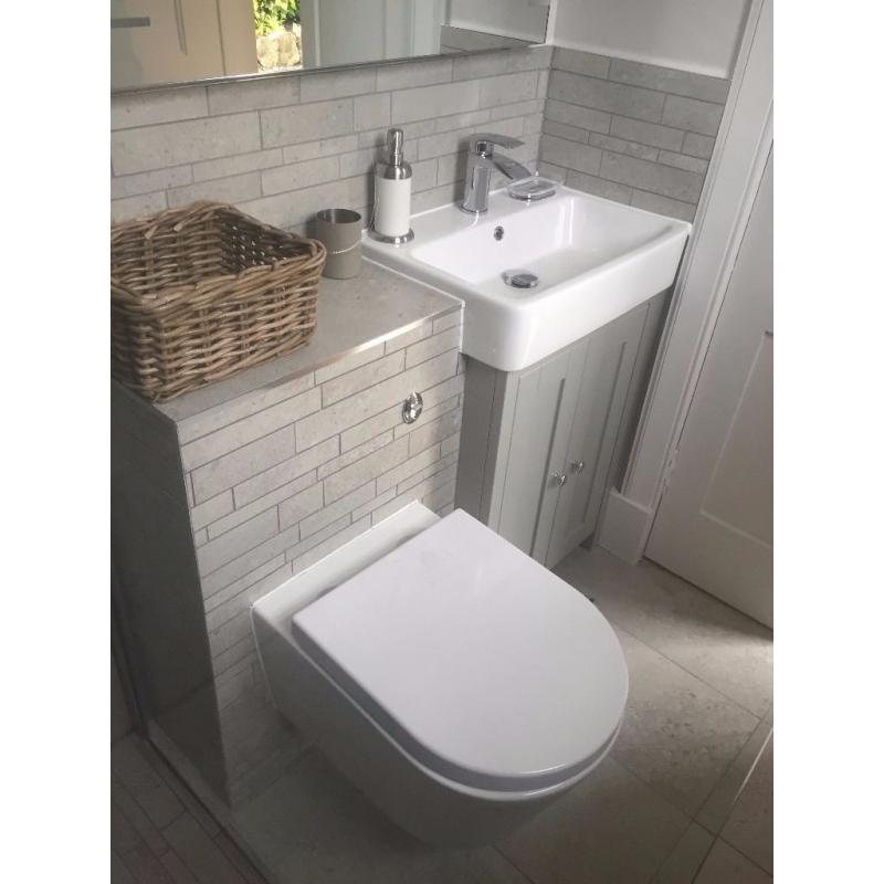 Professional Bathroom Fitters Edinburgh - Call 0131 278 0506 for free Quote