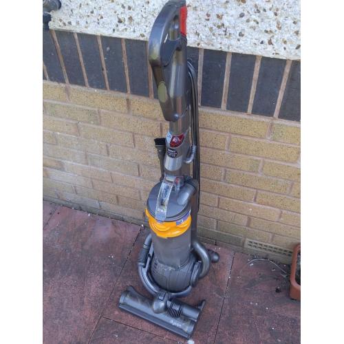 Dyson DC25 Ball All-Floors Upright Vacuum Cleaner - Excellent condition