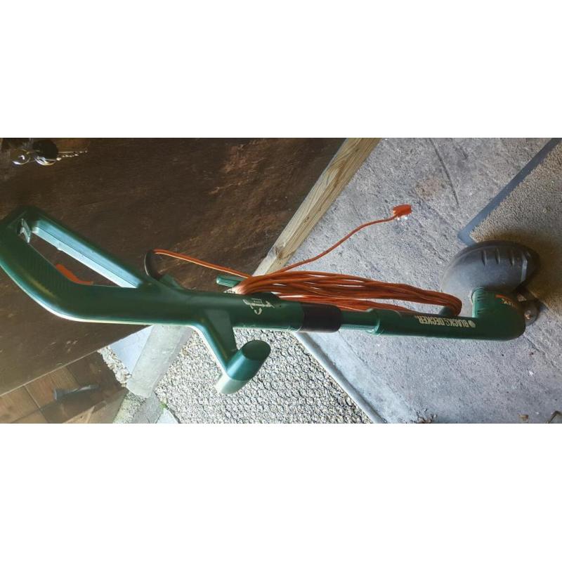 Black & Decker strimmer