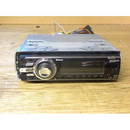 Sony MEX-BT4700U CD / MP3 player with USB, Blueooth -
