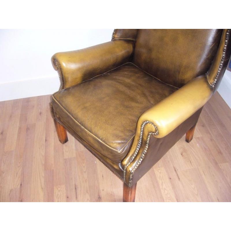 PEGASUS GOLDEN BROWN /GREEN LEATHER QUEEN ANNE WING BACK FIRESIDE CHAIR CHESTERFIELD VINTAGE QUALITY