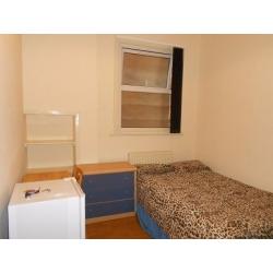 AMAZING single room! move in today! NO REFERENCES!