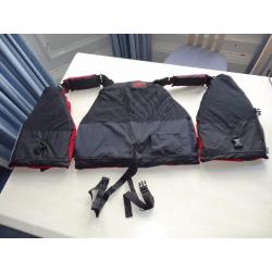 Buoyancy Aid - M/L *BRAND NEW* - Lots of pockets and extra features