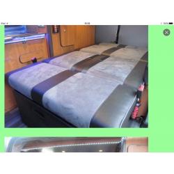 Ford motor caravan