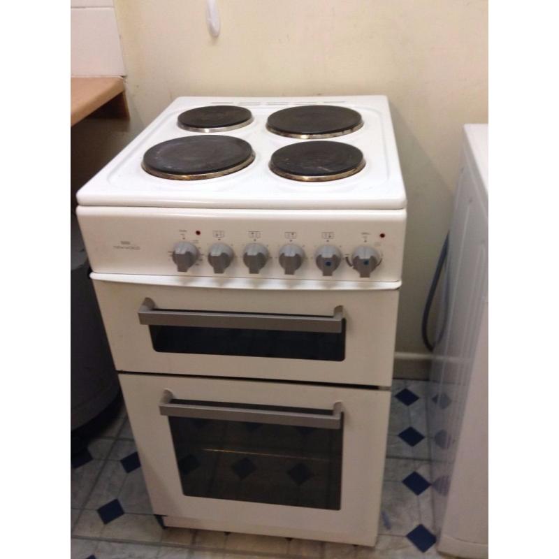 Freestanding New World 4 Ring Electric Cooker