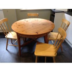 Round Dining (kitchen) Table & 4 Chairs