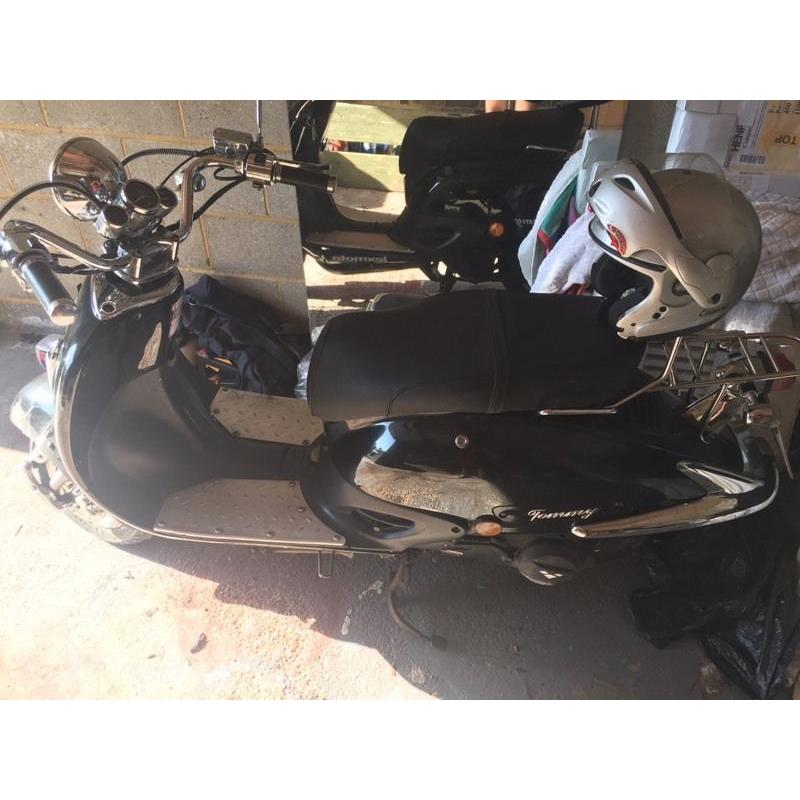 Lexmoto Tommy Valencia 125