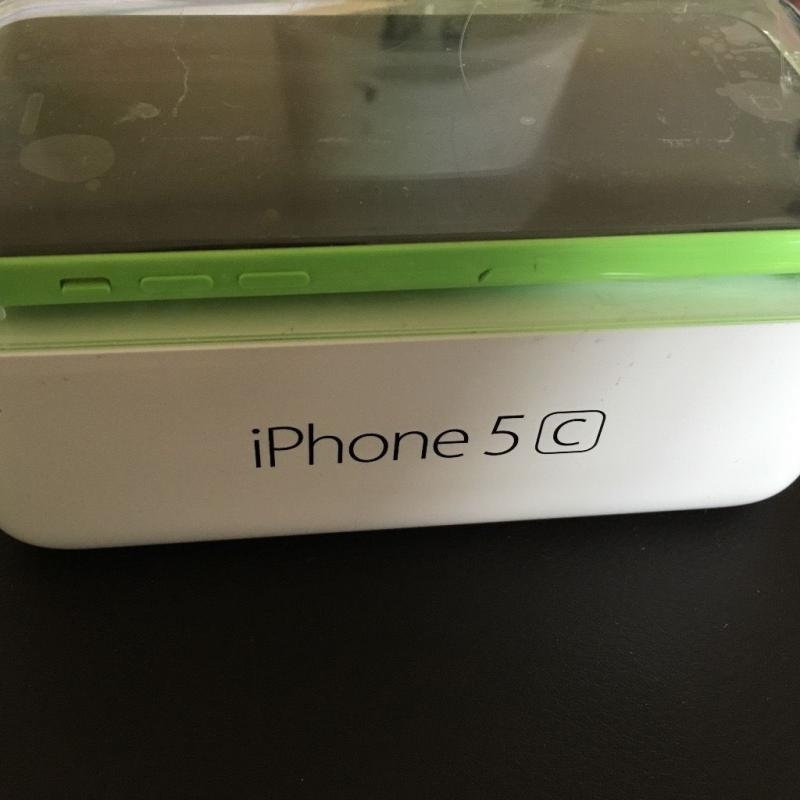 iPhone 5c (green) 16GB in perfect condition on EE/Orange/T-mobile