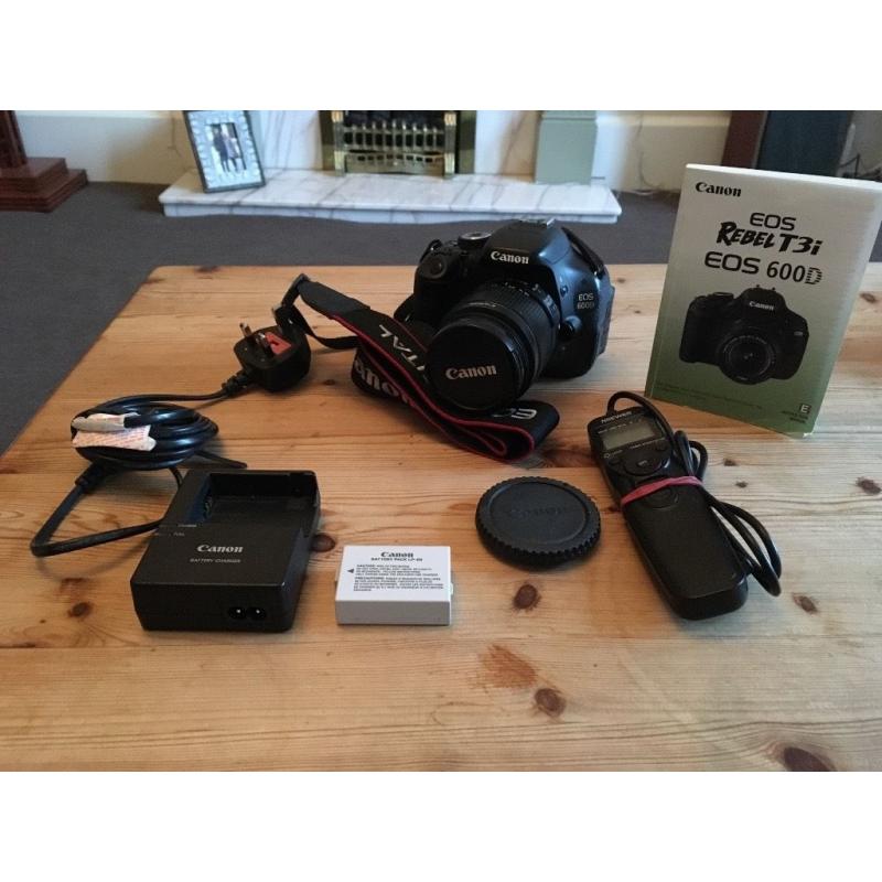 Canon 600d 18-55mm lense and accessories