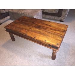 Beautiful sheesham Indian jali wood rosewood coffee table
