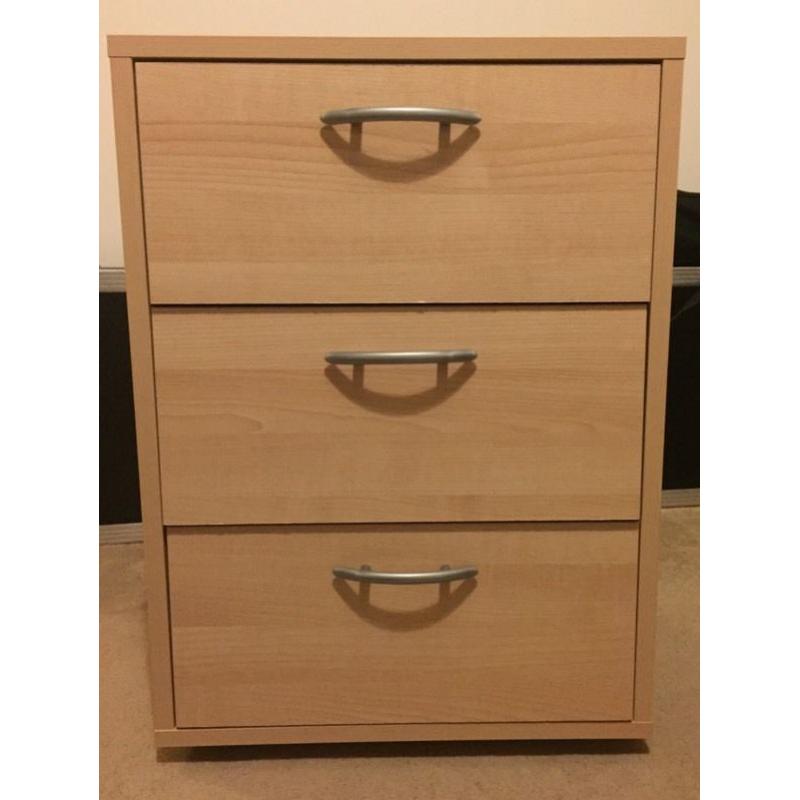Chest of drawers