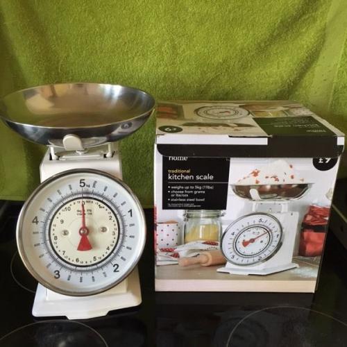 Kitchen scales