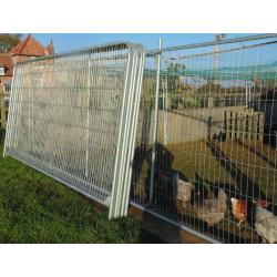 New Metal Fencing, Harris Style, Round Top Panels. Security, chicken run, garden trellis etc