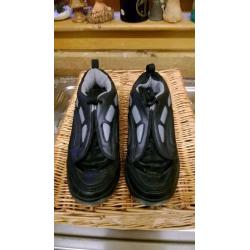 Boys Wheeled Trainers uk size 2