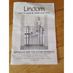 Lindam Easy Fit wood & metal safety gate (with instructions leaflet)