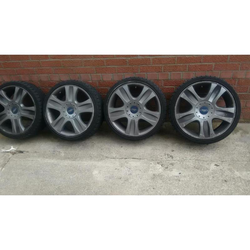 Ford focus kuga Mondeo 5 stud 18"alloy wheels