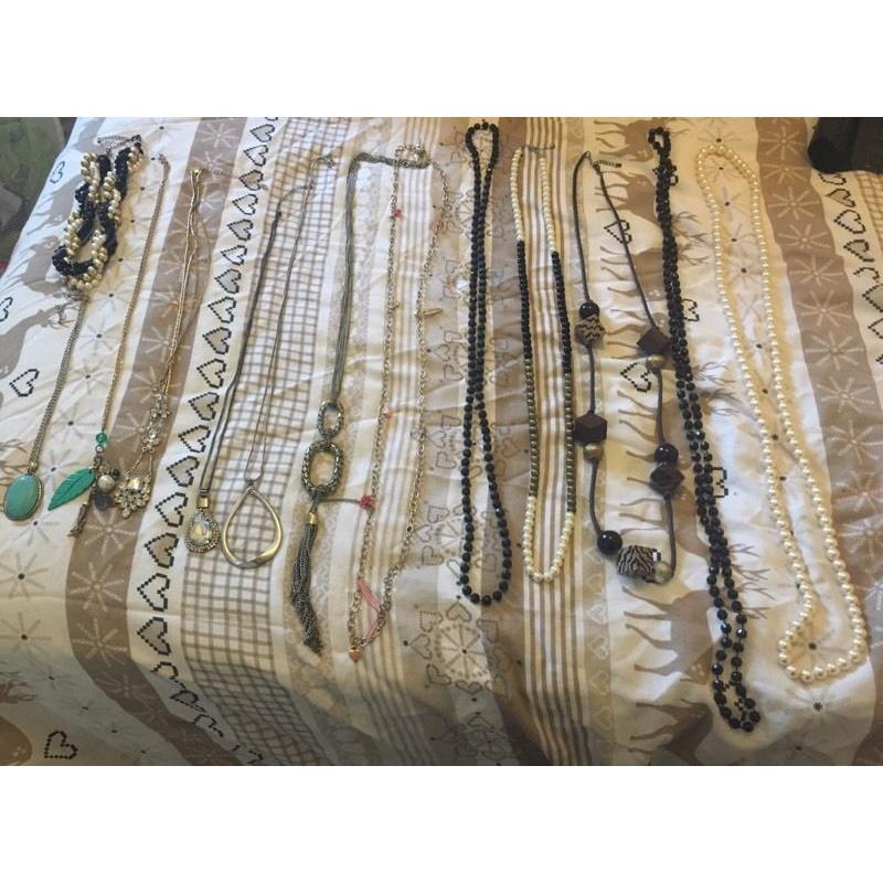 Selection of necklaces & beads
