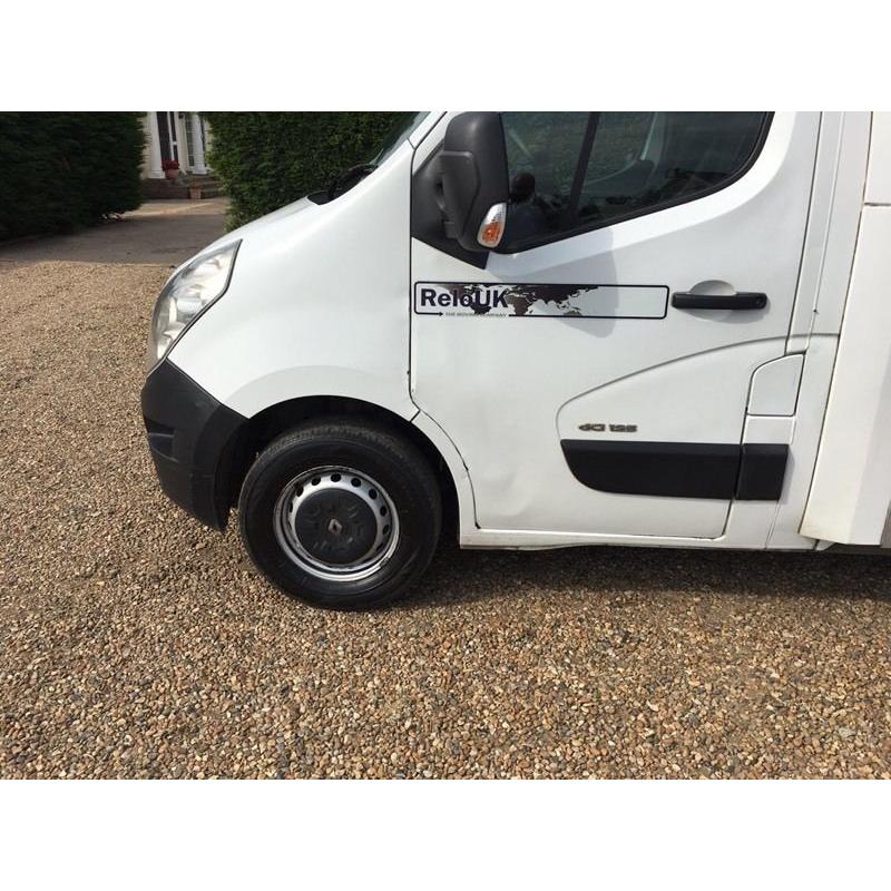 Renault master Luton low loader 2011