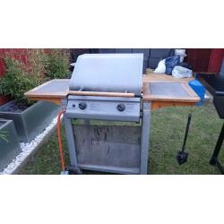 2 burner gas bbq - free to collect
