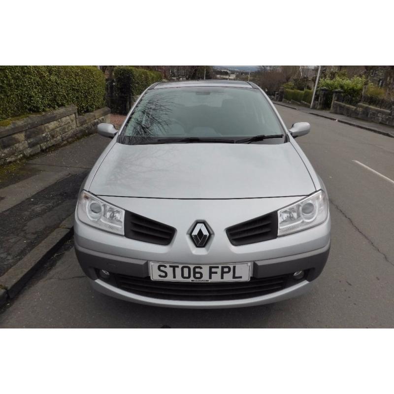 RENAULT MEGANE 1.6 DYNAMIQUE ** O6 PLATE ** 43,000 MILES ** FULL HISTORY **PAN ROOF **