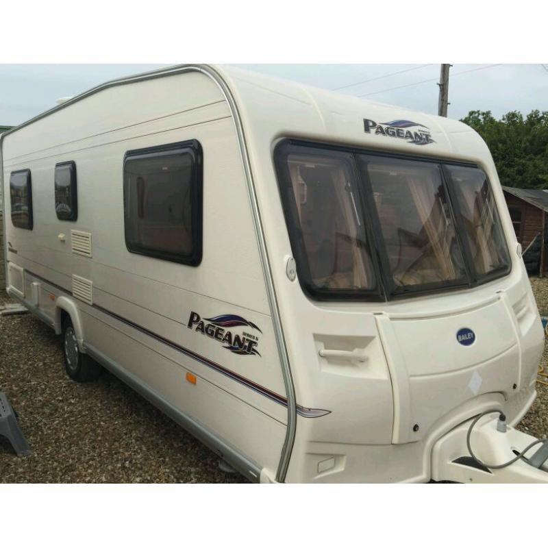 Bailey pageant bordeaux fixed bed 2006 touring caravan