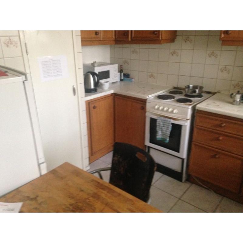 LOVELY SINGLE ROOM IN ARCHWAY AVAIL. NOW !!! 4B