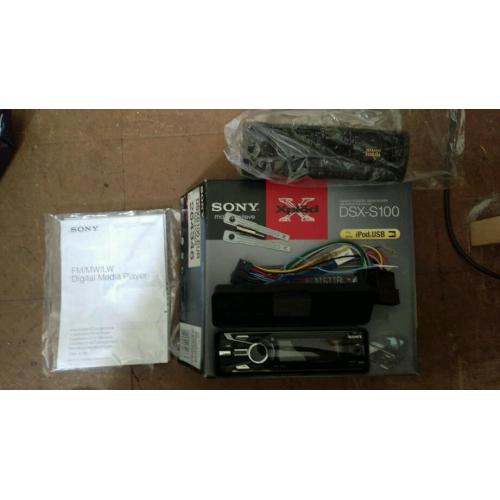 SONY DSX-S100 FM/MW/LW Media Player