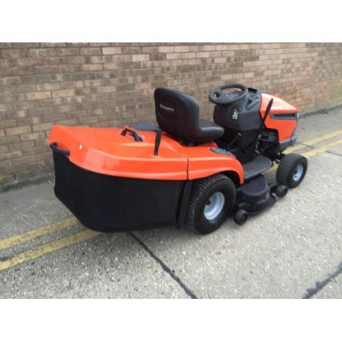 2007 husqvarna CTH200 ride/ sit on lawn mower, Kohler petrol engine