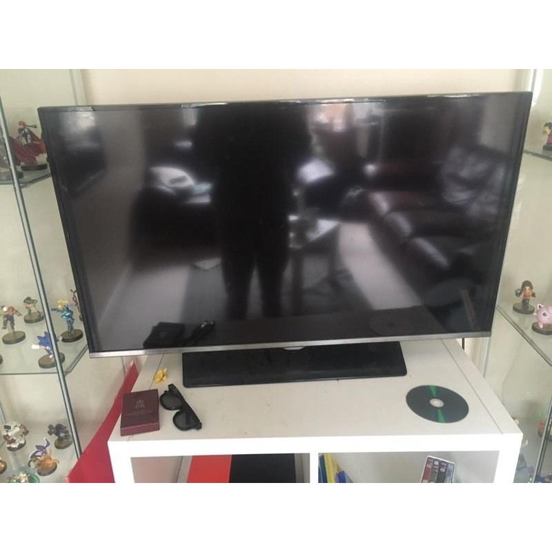 SAMSUNG 40" HD TV