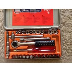 34 piece Socket set NEW