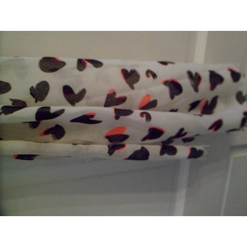 OASIS BRAND SCARF