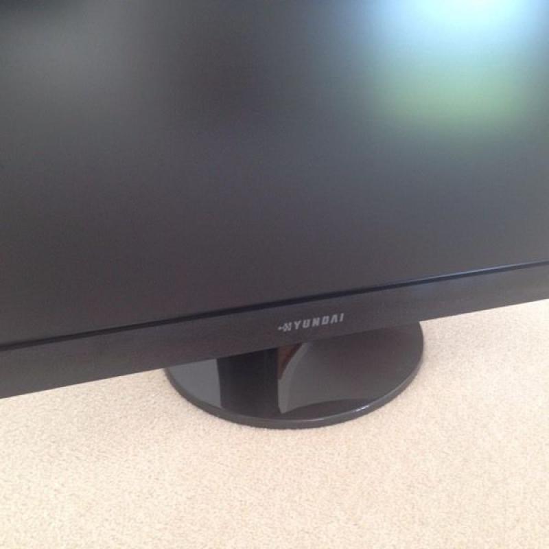Computer Monitor HD 24in