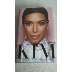 Kim and khloe Kardashian hardback books