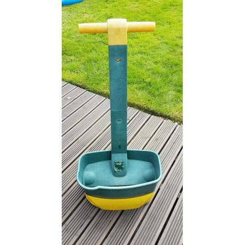 FEED AND WEED SPREADER