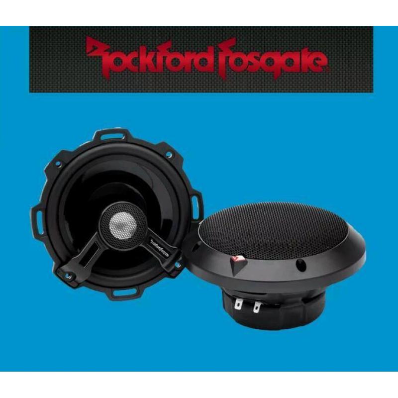 Brand new Rockford Fosgate power vision with full wiring kit for 3 amps etc