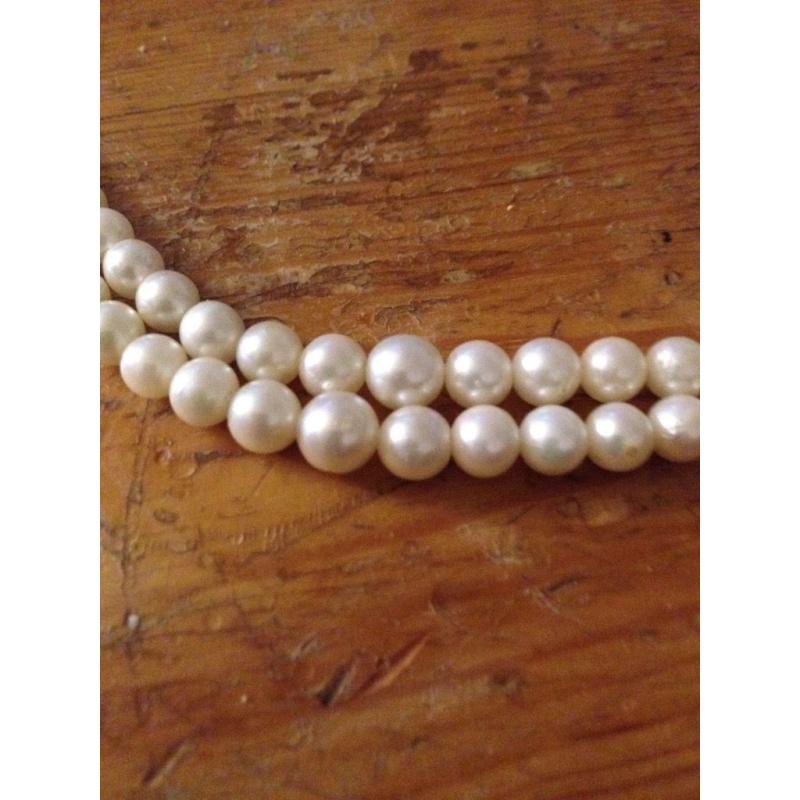 Pearl necklace