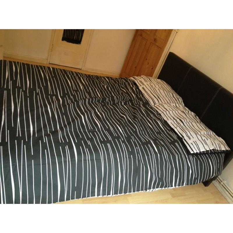 VERY MODERN DOUBLE ROOM FOR RENT IN ENFIELD FREEZY WATER (TEMPORARY LET)