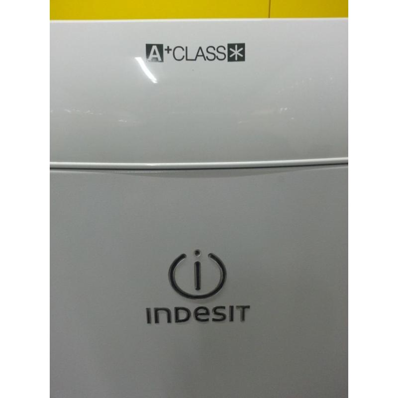 Indesit BAAN10 Freestanding White Fridge Freezer A+