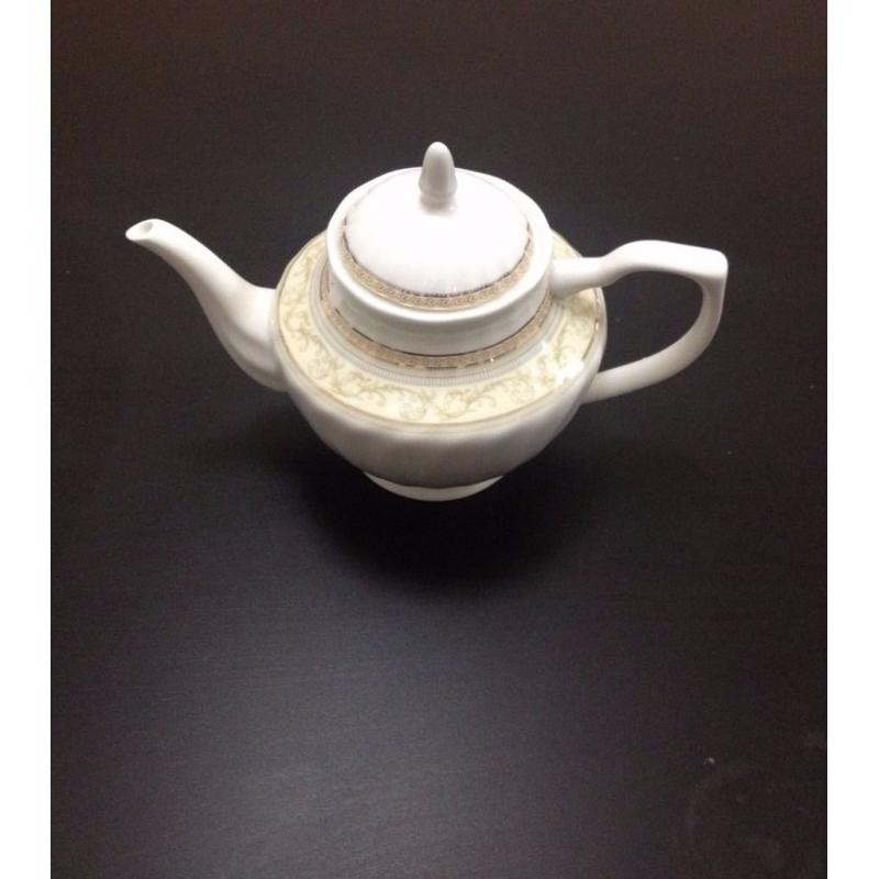 Designer Gold Fine Bone China 3 Piece Teapot Set