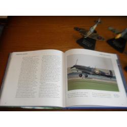 SPITFIRE HARDBACK BOOK AND COLLECTABLE AIRCRAFT MODELS