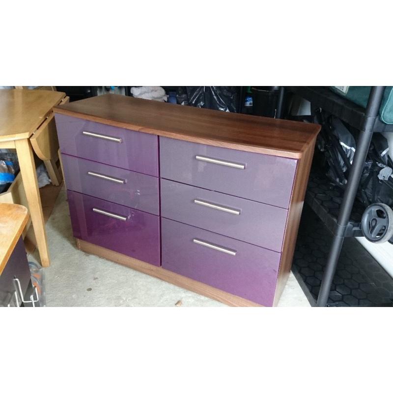 Tidy clean chest of drawers - purple. Buyer collects Tranent.