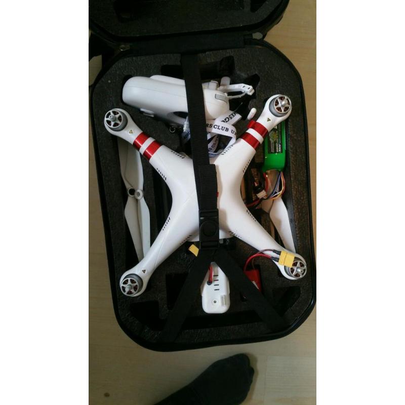 Nearly new phantom 3, loads of extras battery mod!