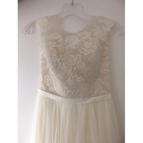 Wedding dress like new small size