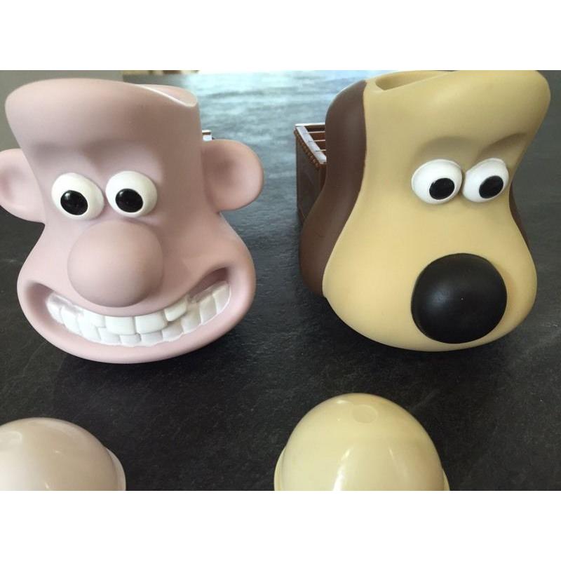 Wallis and gromit collectable egg cup set