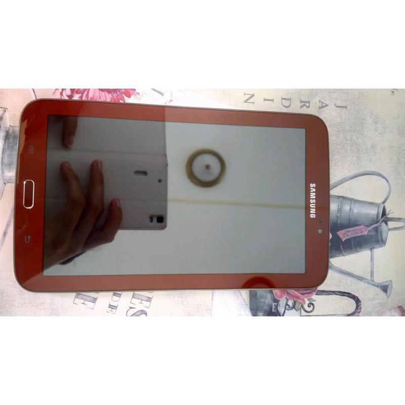 Samsung Galaxy Tab 3 lite SMT 210